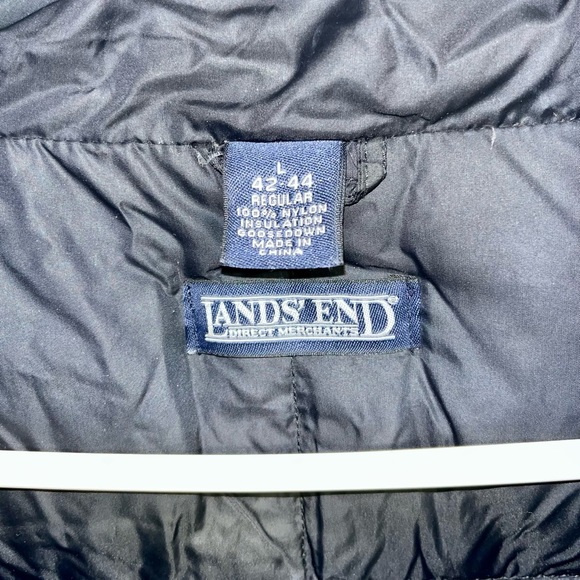 Lands End down vest - Picture 3 of 4